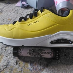 Skechers Men's Yellow and Black Athletic Shoes
